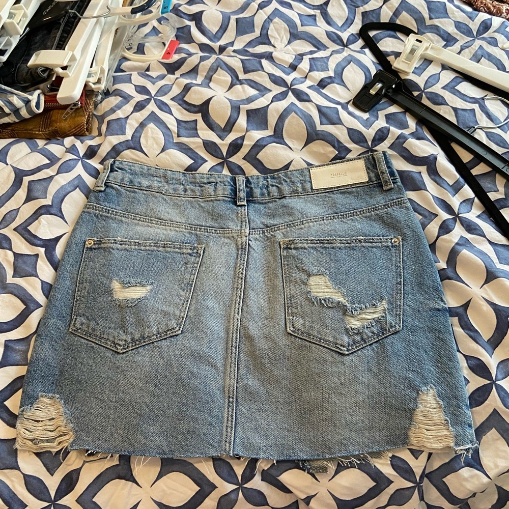 Zara pearl denim mini skirt - Picture 3 of 7